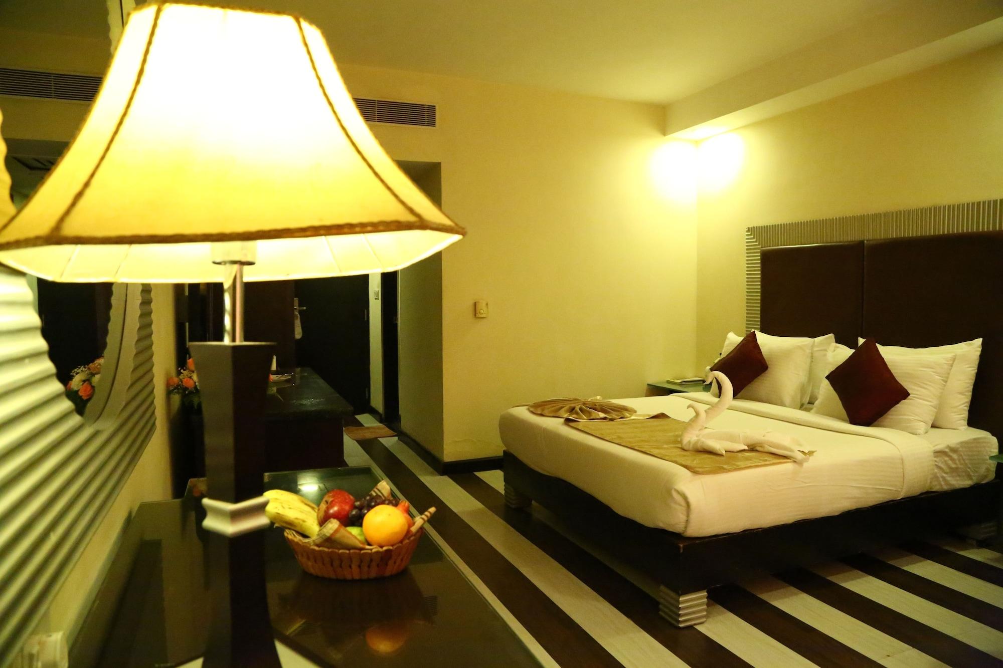 Regenta Central Deccan Chennai, Royapettah Екстериор снимка