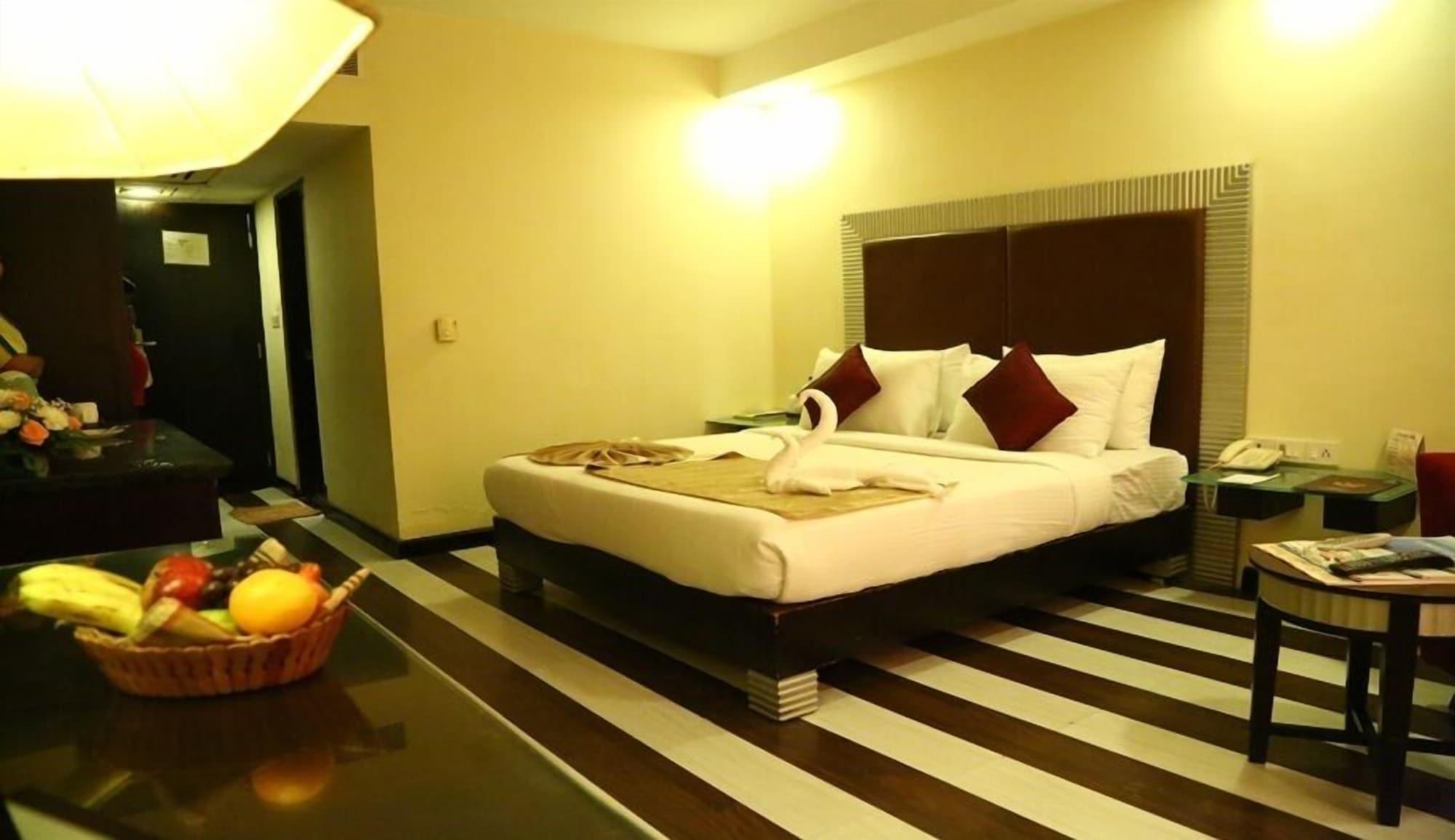 Regenta Central Deccan Chennai, Royapettah Екстериор снимка