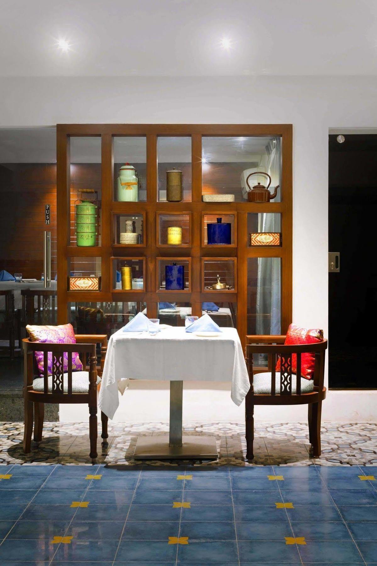 Regenta Central Deccan Chennai, Royapettah Екстериор снимка