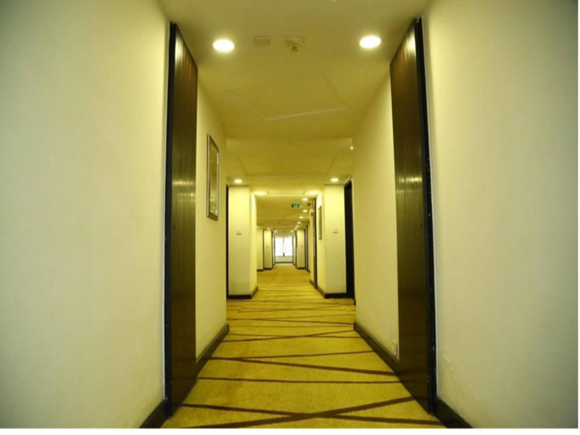 Regenta Central Deccan Chennai, Royapettah Екстериор снимка