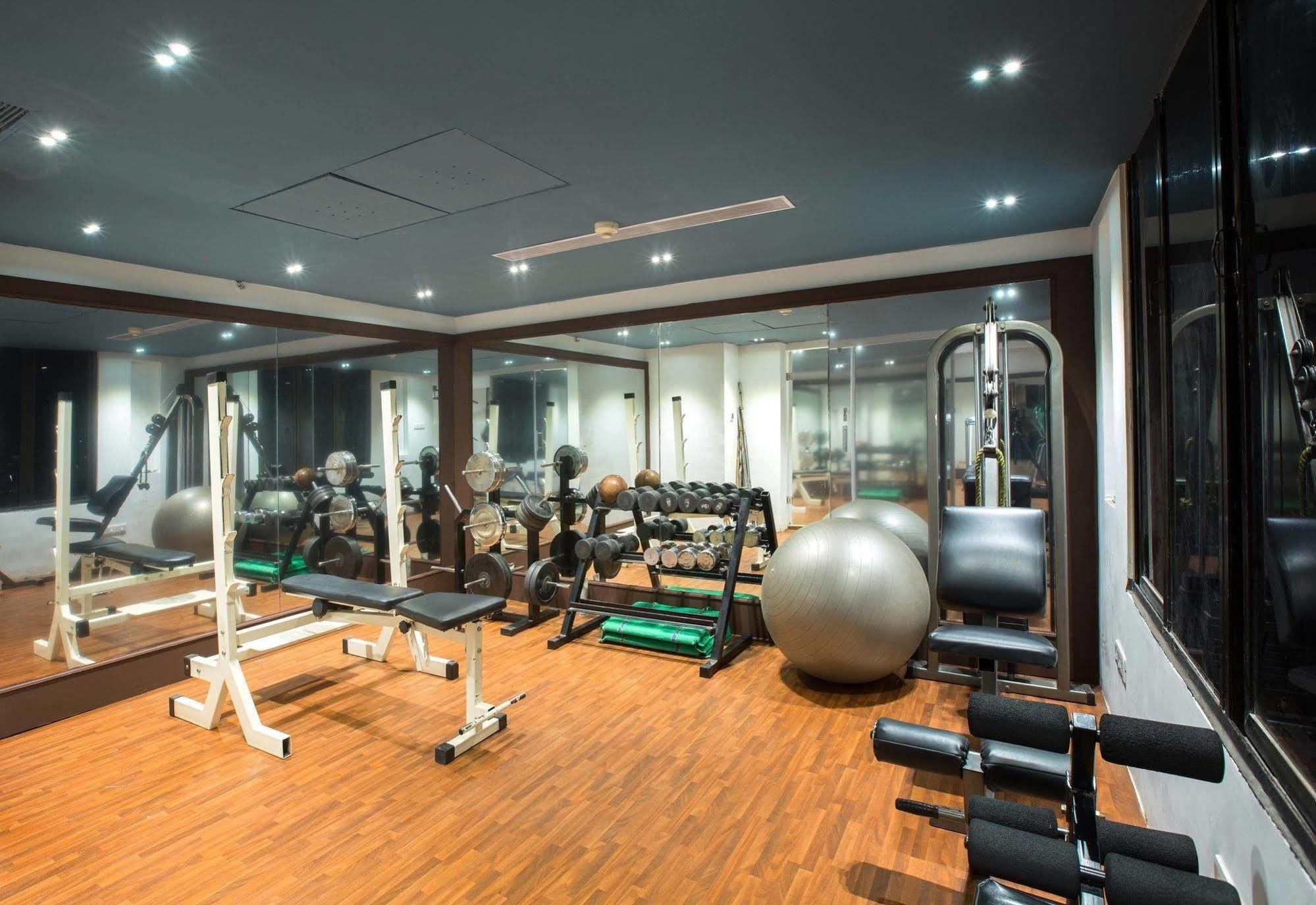 Regenta Central Deccan Chennai, Royapettah Екстериор снимка