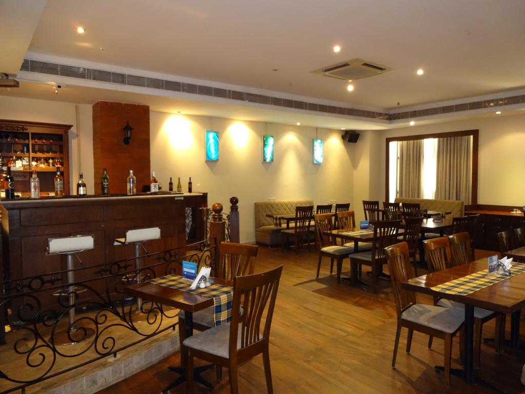 Regenta Central Deccan Chennai, Royapettah Екстериор снимка